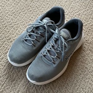 NIke Mens Grey Athletic Shoes